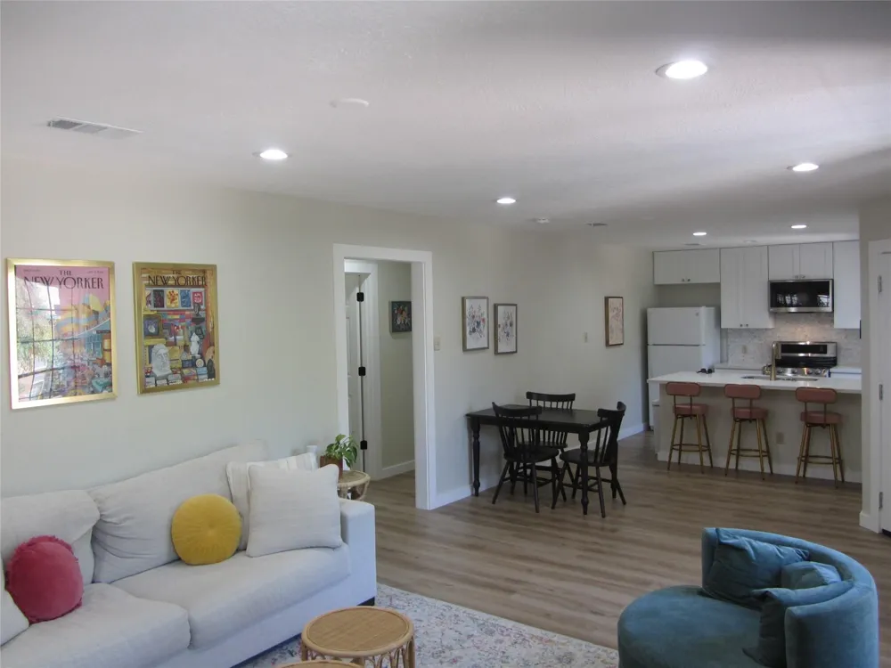 2401 Sycamore Avenue #B3 Huntsville, TX 77340
