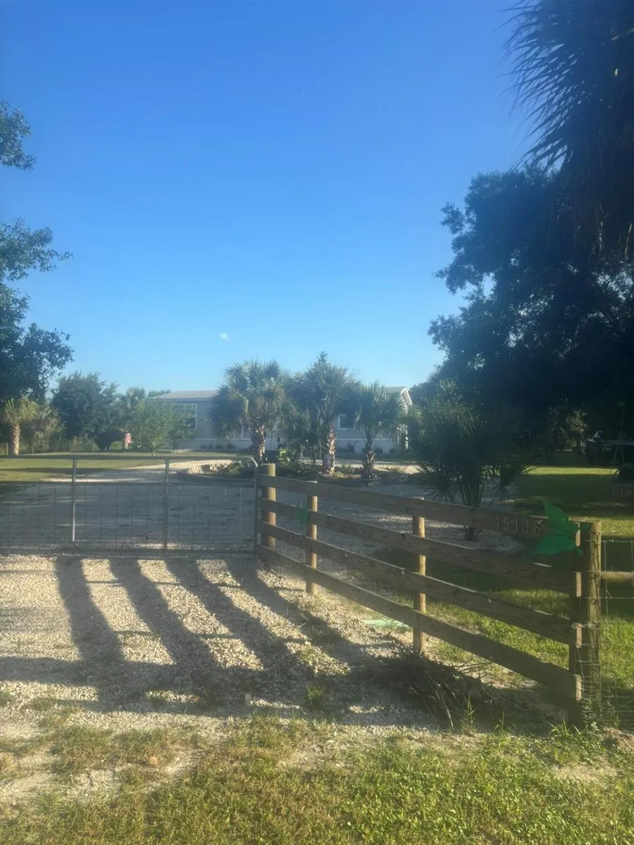 15136 NW 292nd Street Okeechobee, FL 34972