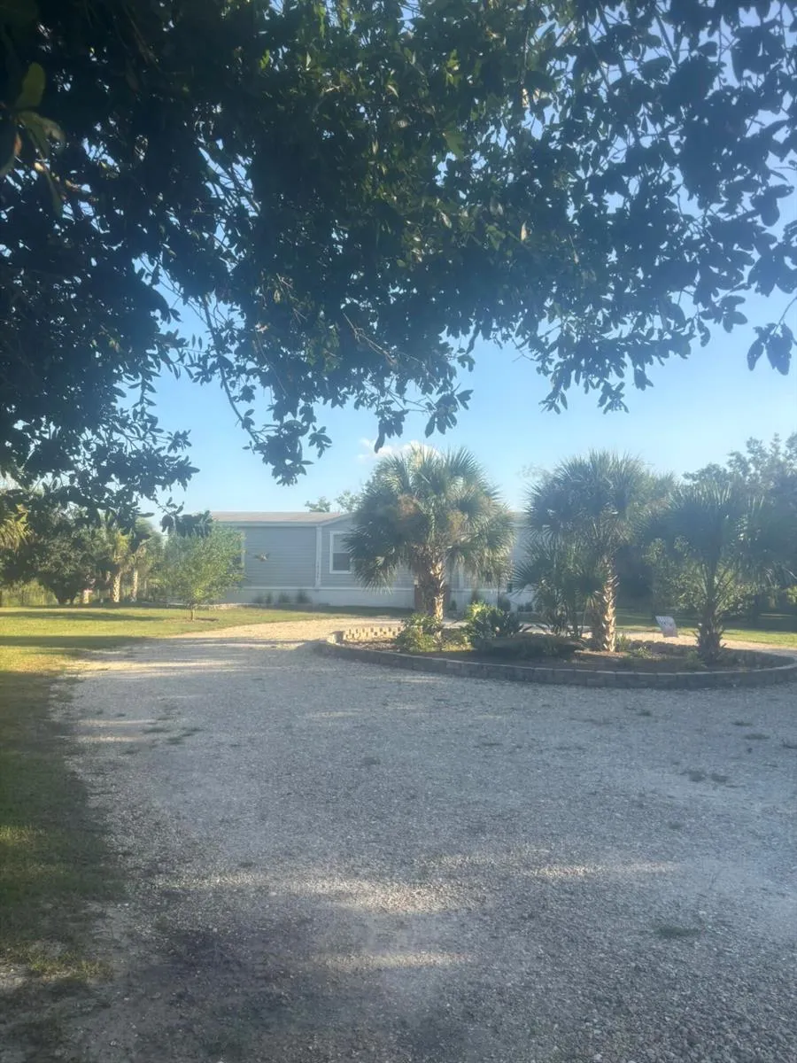 15136 NW 292nd Street Okeechobee, FL 34972