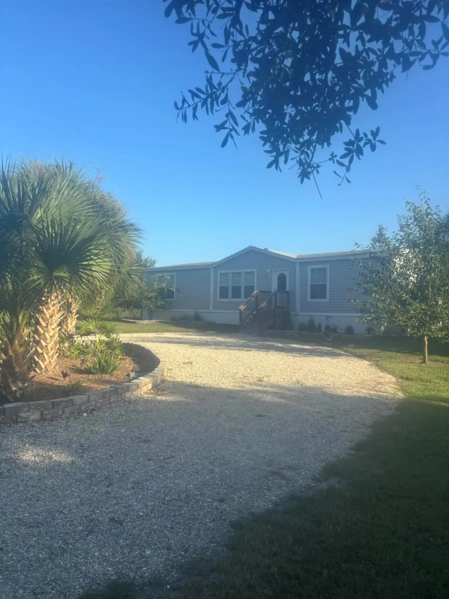 15136 NW 292nd Street Okeechobee, FL 34972