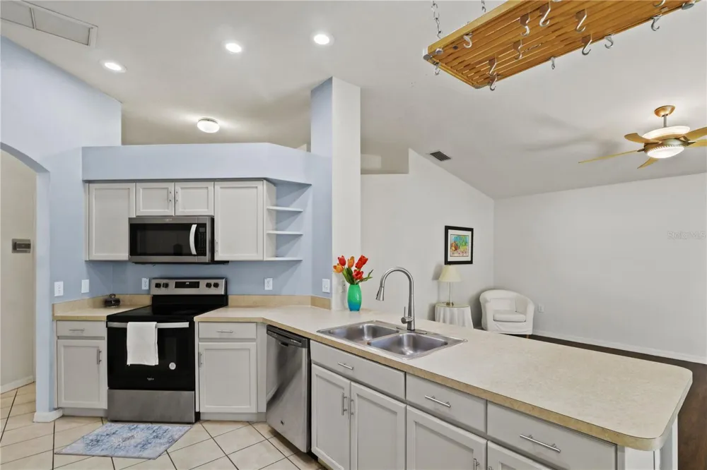 34703 BIRCHMONT LANE Zephyrhills, FL 33541