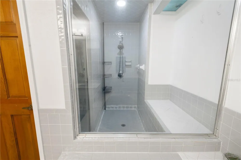 280 SANTA ROSA DRIVE Winter Haven, FL 33884