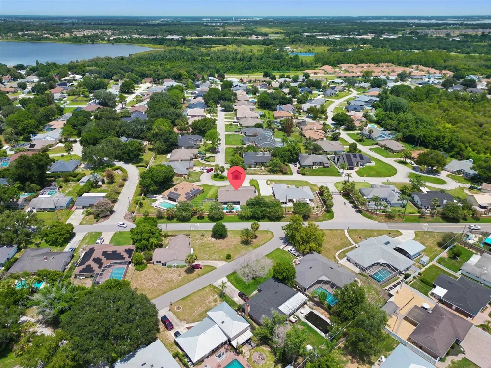 280 SANTA ROSA DRIVE Winter Haven, FL 33884