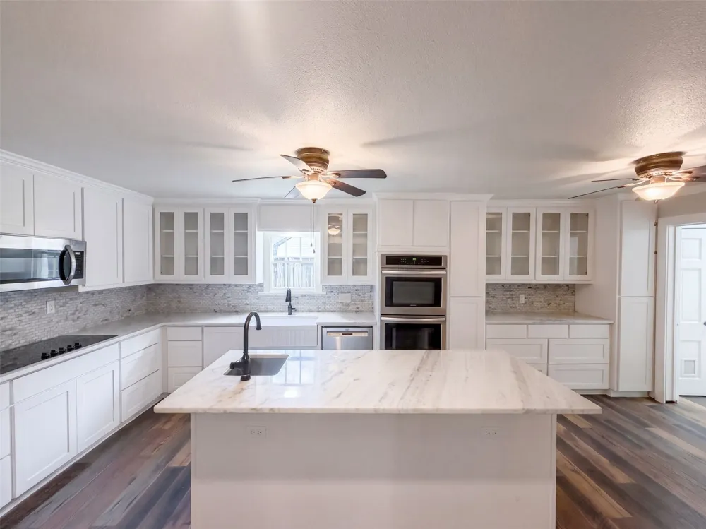 923 S Lindsay Street Gainesville, TX 76240