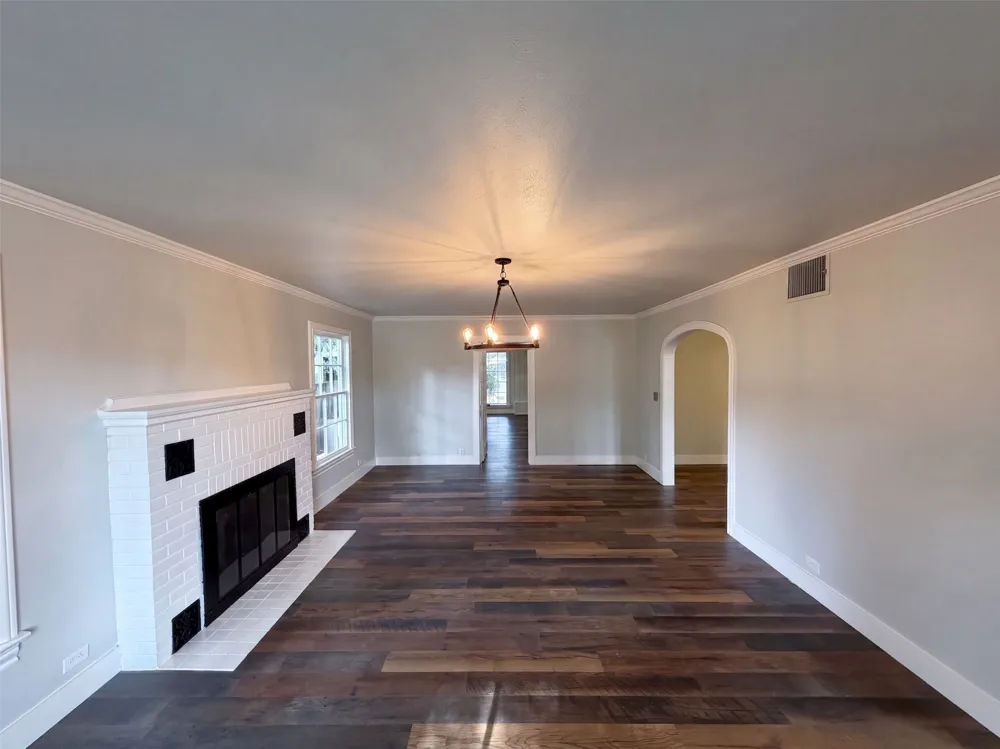 923 S Lindsay Street Gainesville, TX 76240