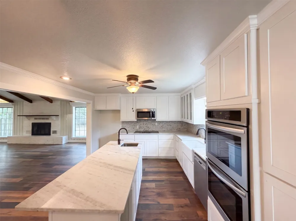 923 S Lindsay Street Gainesville, TX 76240