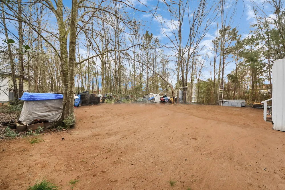 1040 County Road 5007 Cleveland, TX 77327