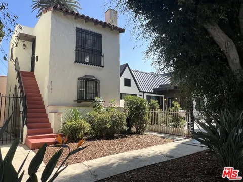 1306 S Mansfield Avenue