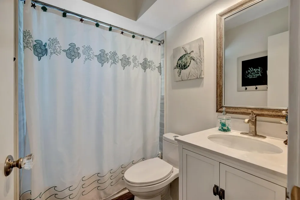 110 SHORE COURT #201 North Palm Beach, FL 33408