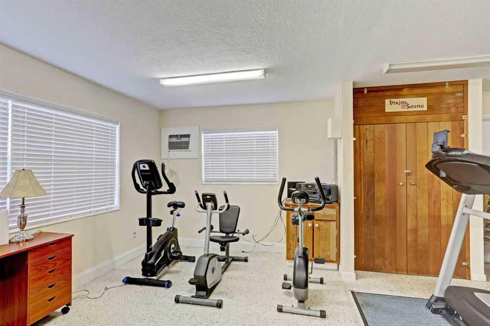 110 SHORE COURT #201 North Palm Beach, FL 33408