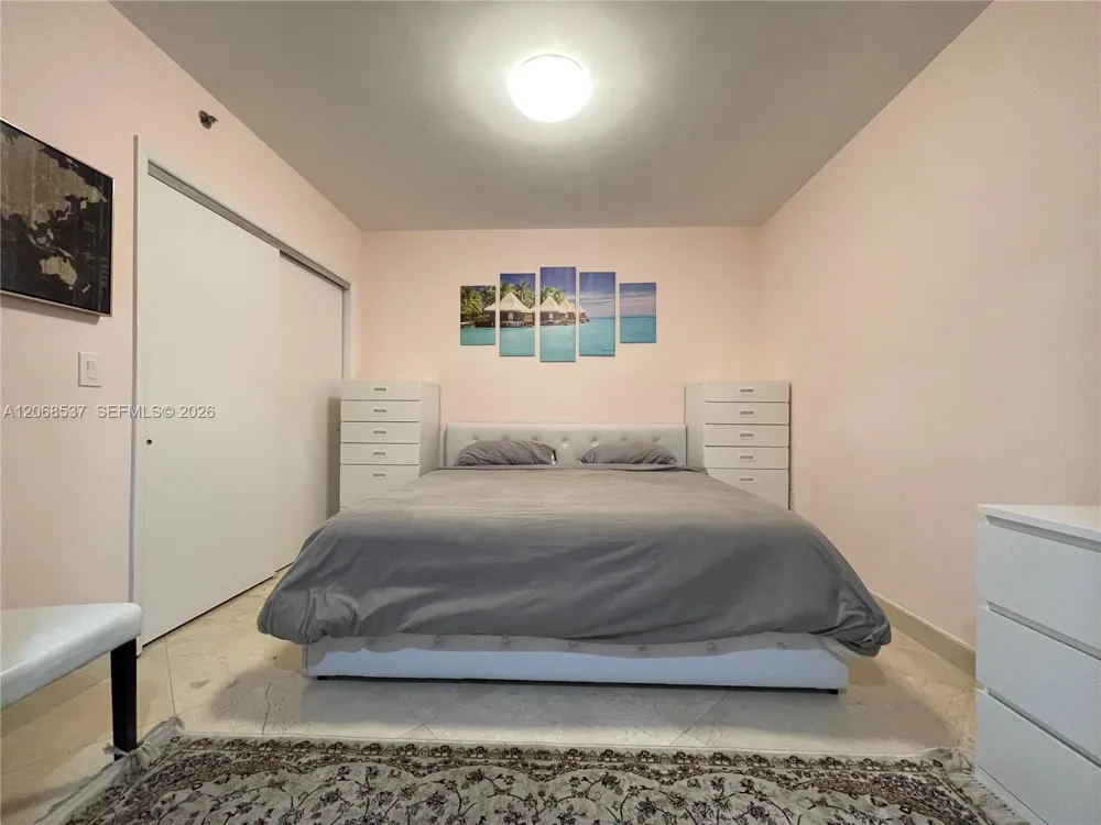 1830 S Ocean Dr #1912 Hallandale Beach, FL 33009
