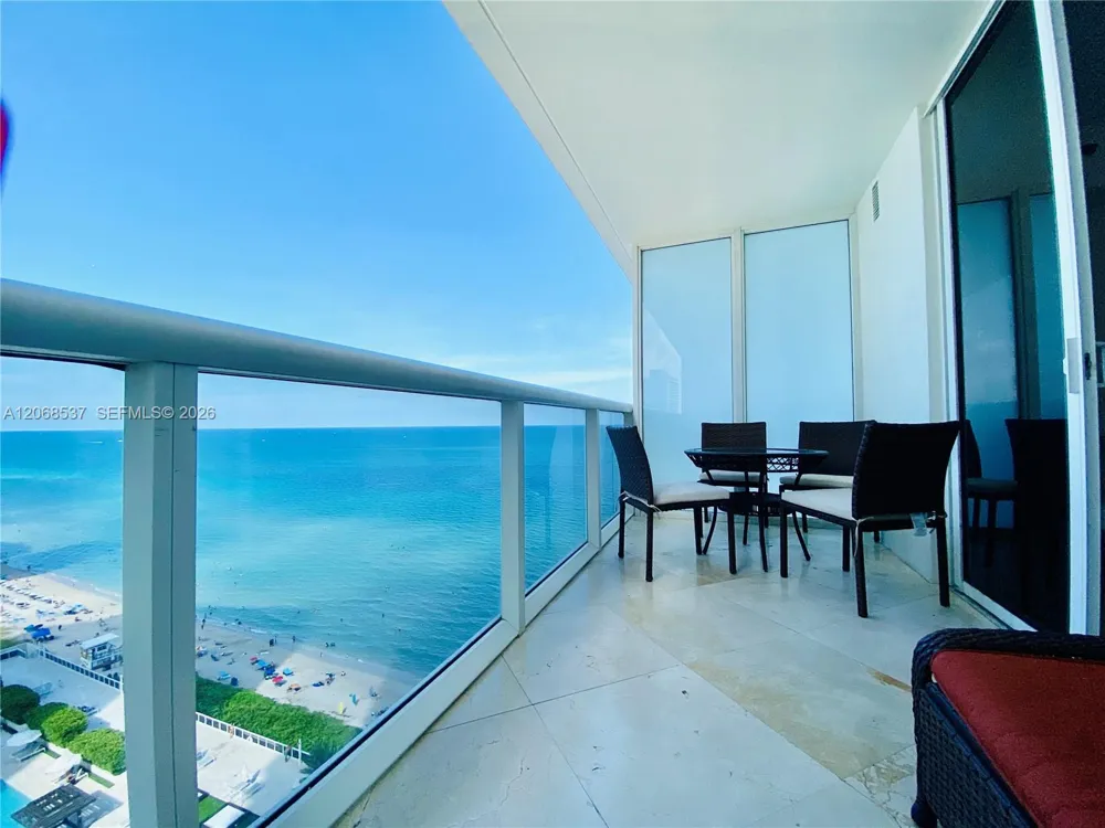 1830 S Ocean Dr #1912 Hallandale Beach, FL 33009
