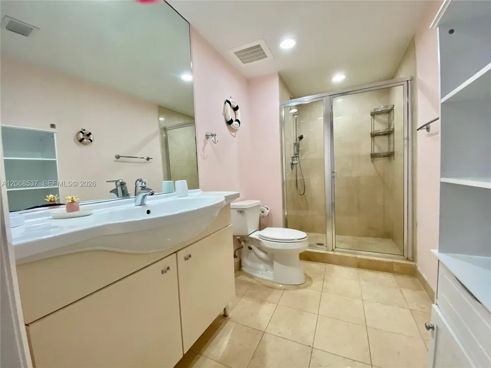 1830 S Ocean Dr #1912 Hallandale Beach, FL 33009