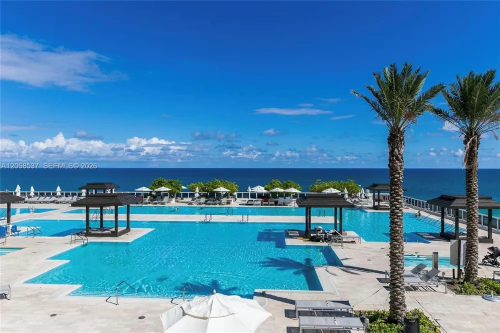 1830 S Ocean Dr #1912 Hallandale Beach, FL 33009