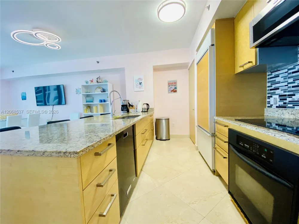 1830 S Ocean Dr #1912 Hallandale Beach, FL 33009