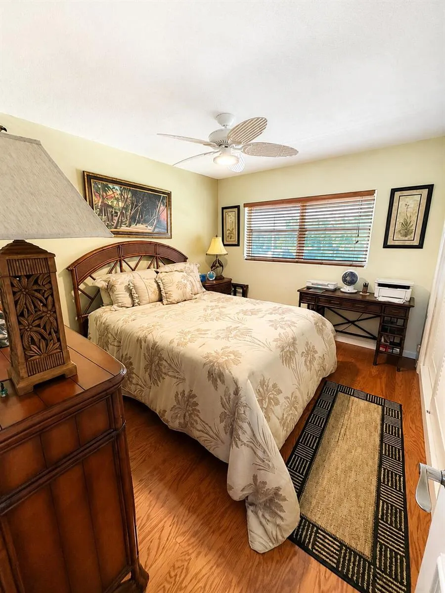 68 YACHT CLUB DRIVE #22 North Palm Beach, FL 33408