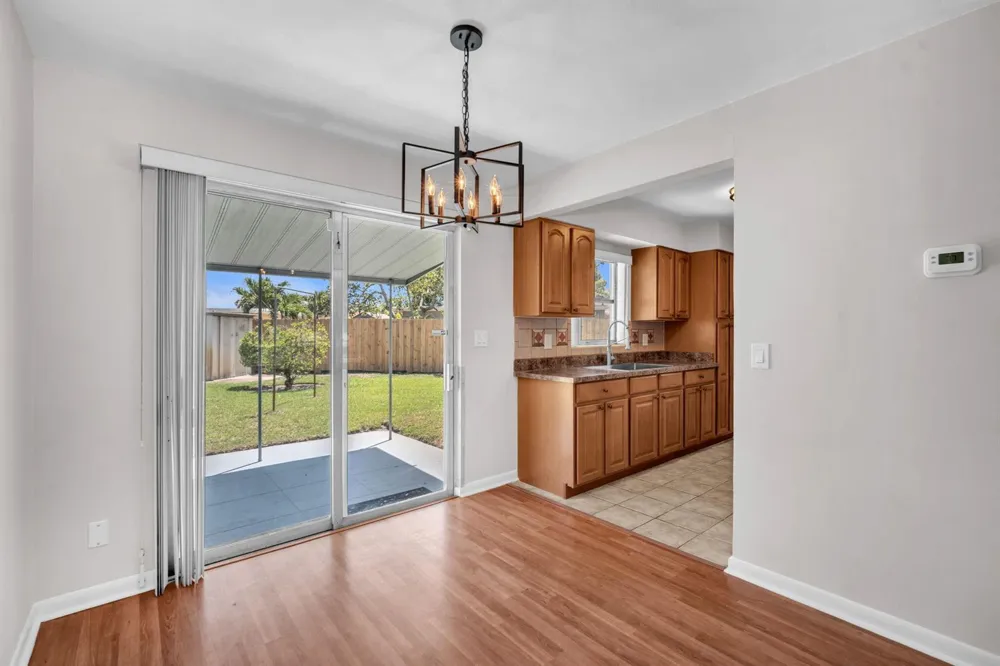 145 Greenbrier Drive Palm Springs, FL 33461