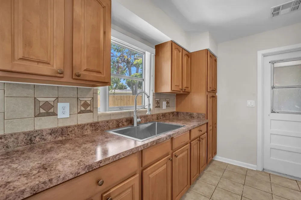 145 Greenbrier Drive Palm Springs, FL 33461