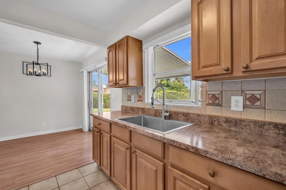 145 Greenbrier Drive Palm Springs, FL 33461