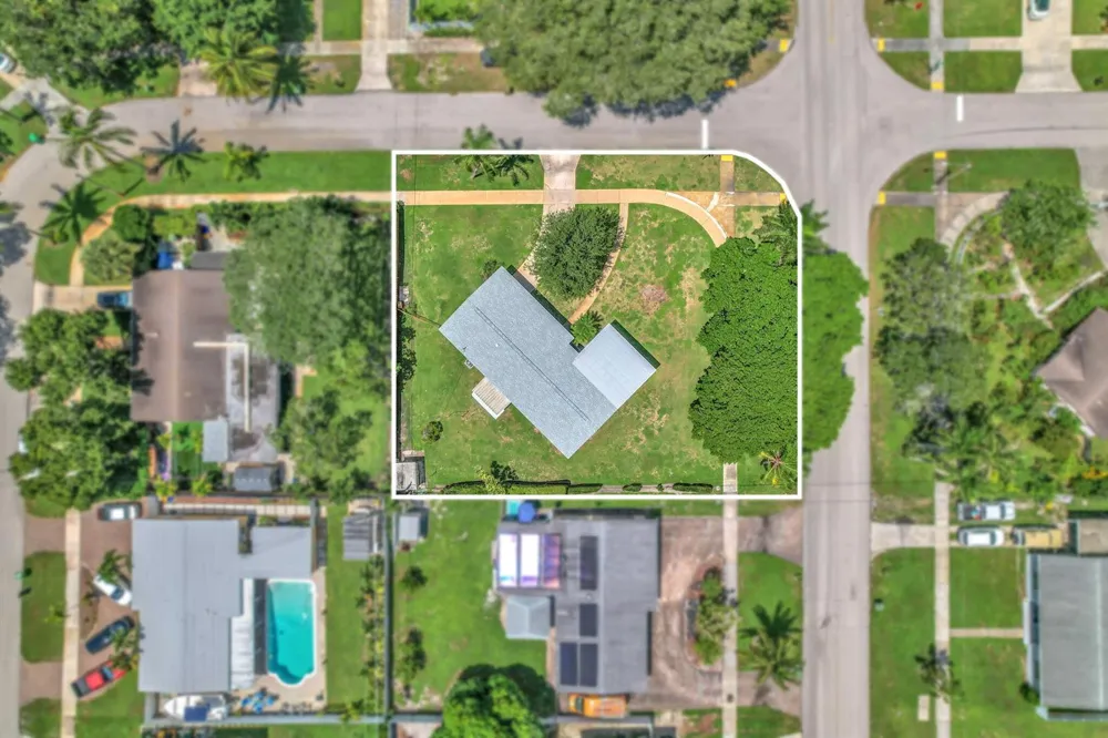 145 Greenbrier Drive Palm Springs, FL 33461