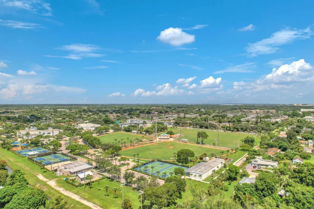 145 Greenbrier Drive Palm Springs, FL 33461