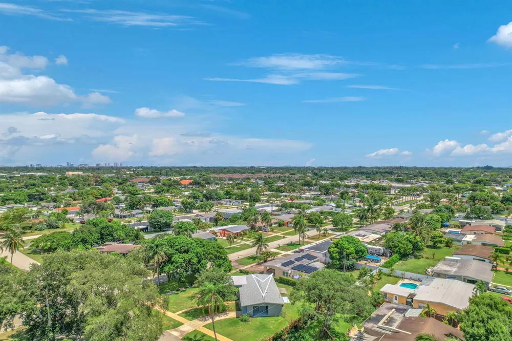 145 Greenbrier Drive Palm Springs, FL 33461