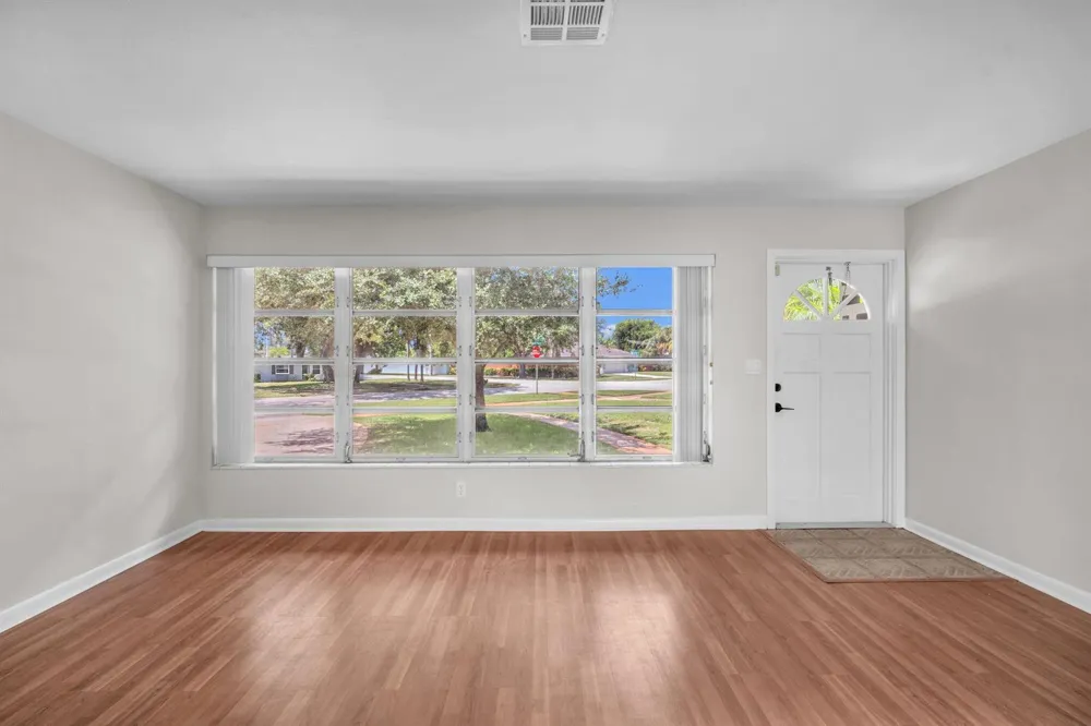 145 Greenbrier Drive Palm Springs, FL 33461