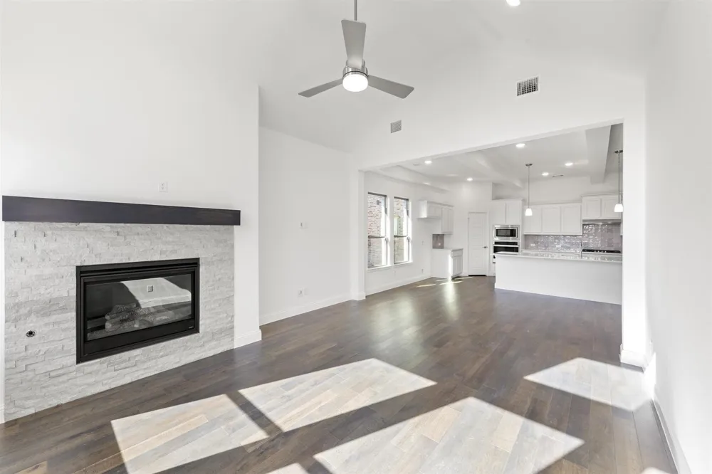 985 Joy Mill Place Lavon, TX 75166