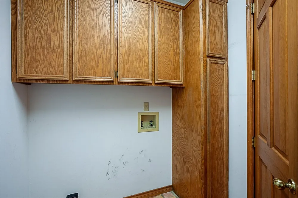 2220 Fm-1013 Hillister, TX 77624