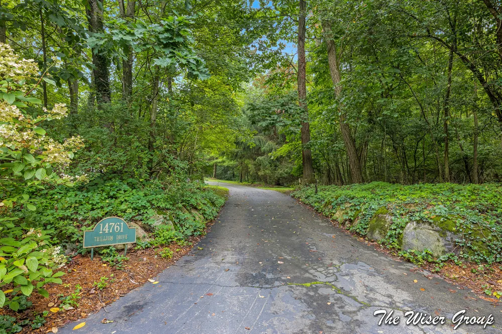 14761 Trillium Drive Augusta, MI 49012