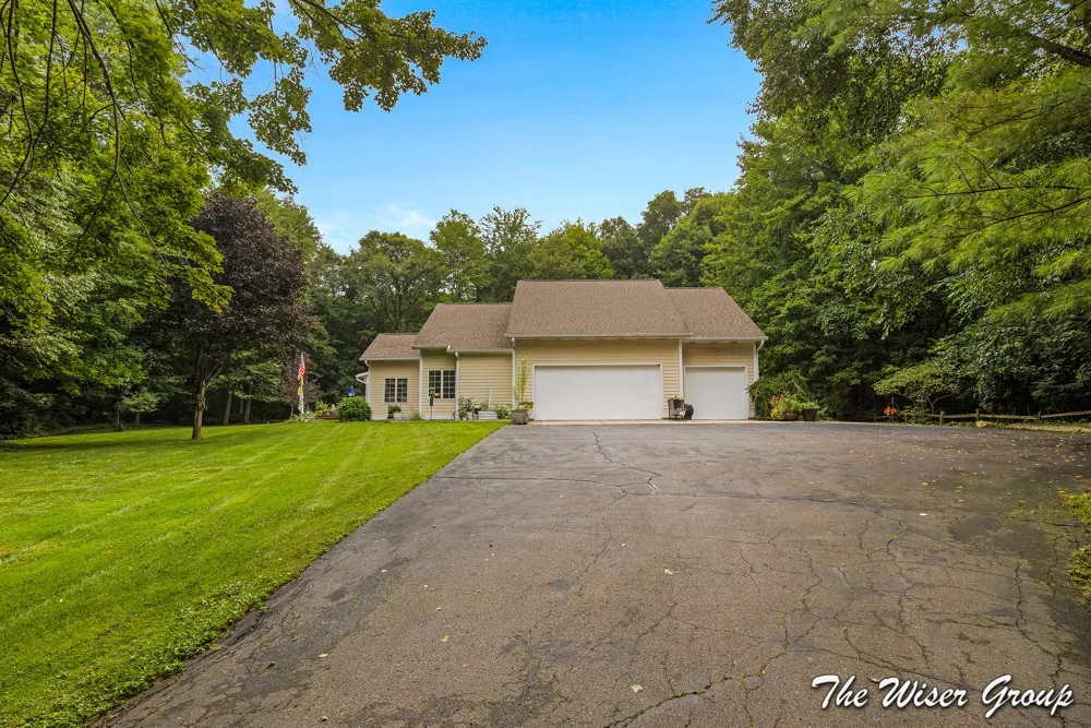 14761 Trillium Drive Augusta, MI 49012