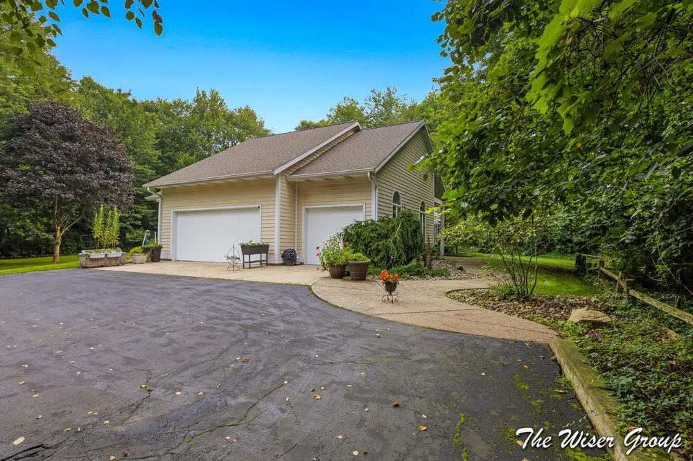 14761 Trillium Drive Augusta, MI 49012