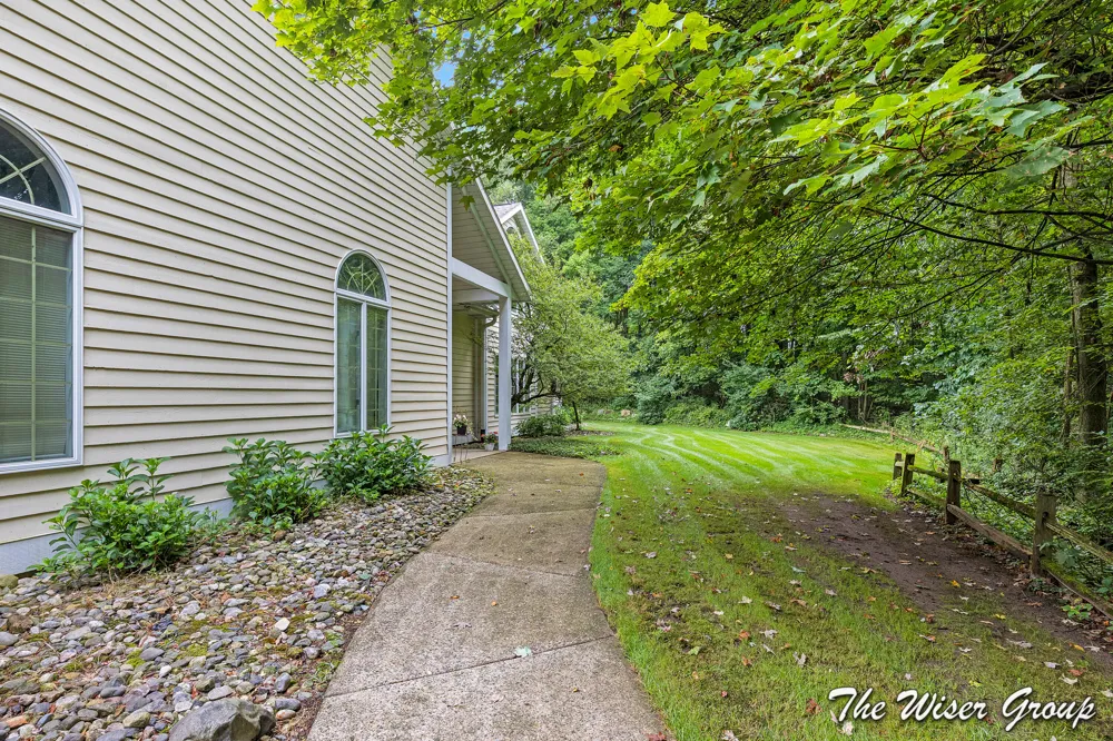 14761 Trillium Drive Augusta, MI 49012