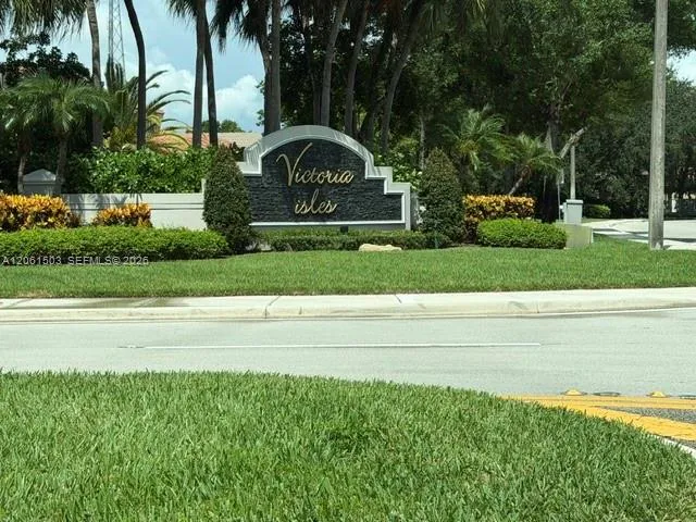 4874 NW 57th Mnr Coconut Creek, FL 33073