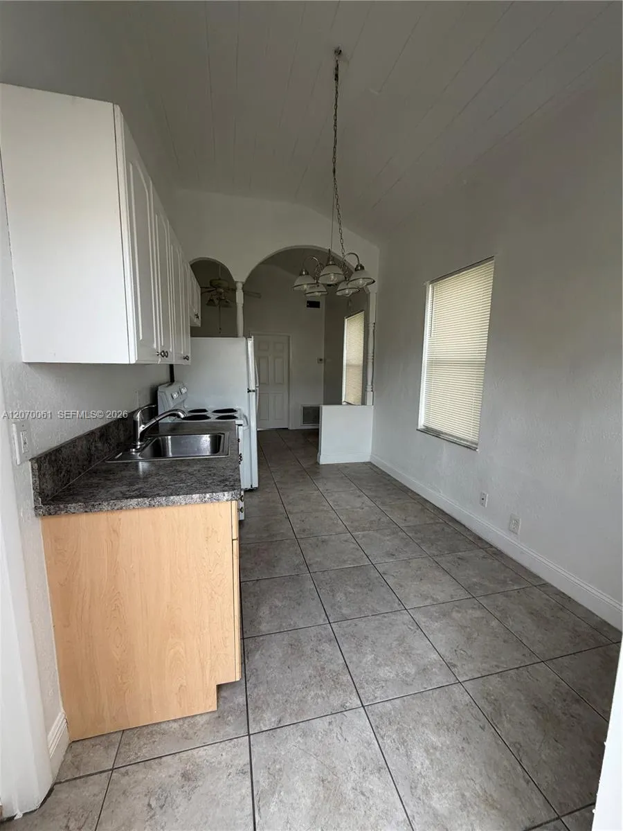 410 58th Ave #S Hollywood, FL 33021