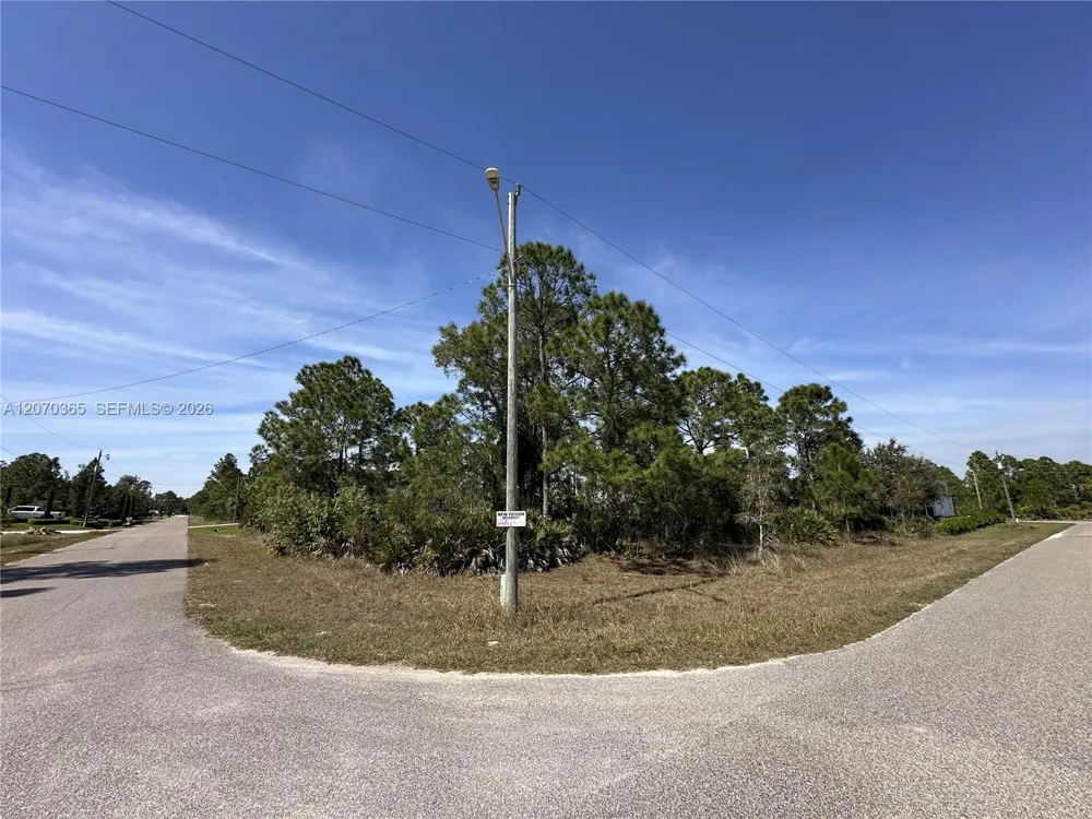 2900 33rd St W Lehigh Acres, FL 33971