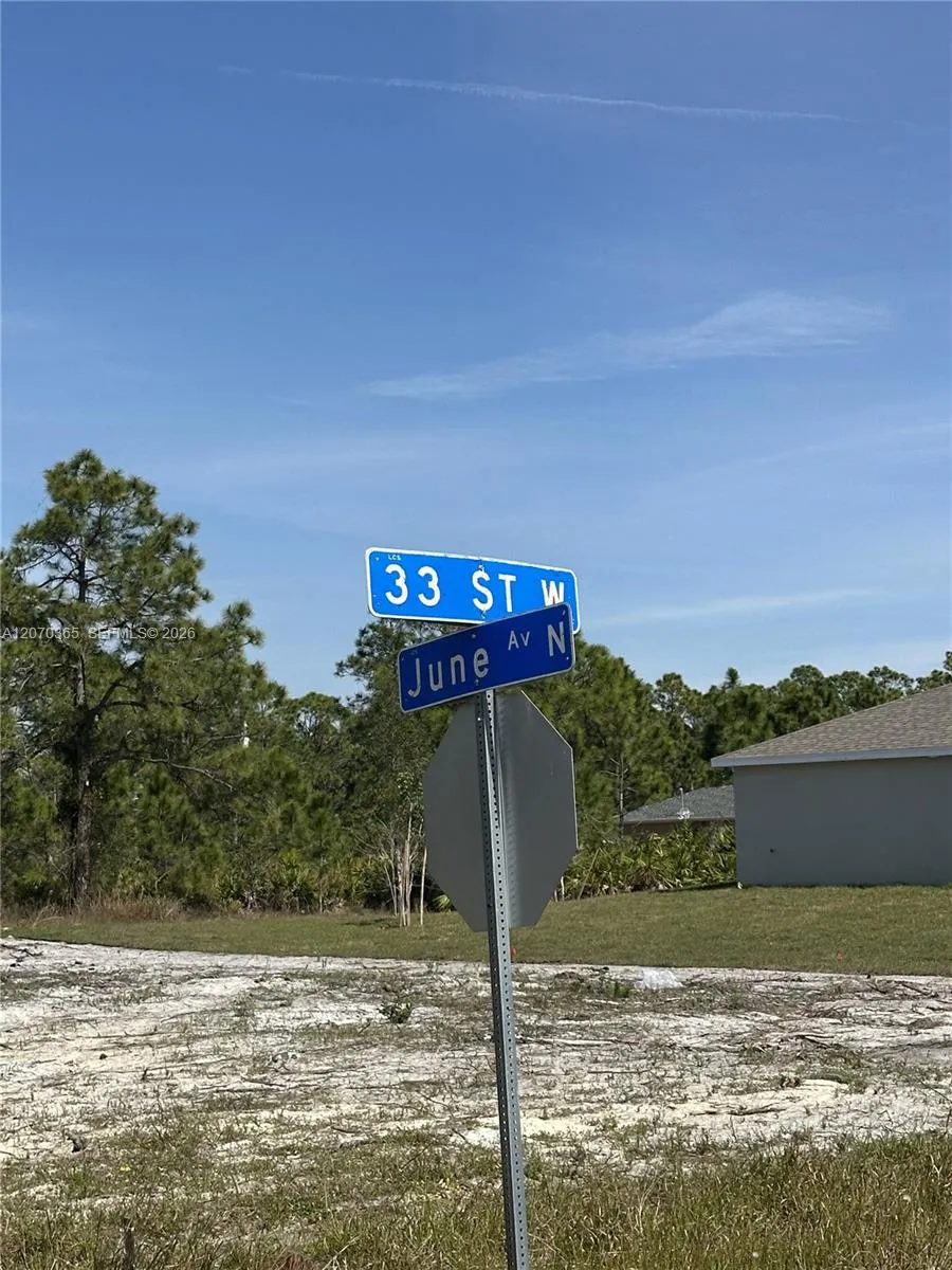 2900 33rd St W Lehigh Acres, FL 33971