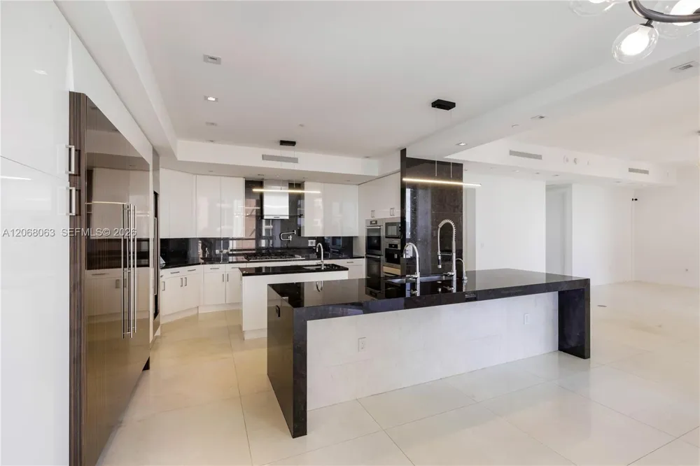 17749 Collins Ave #1201 Sunny Isles Beach, FL 33160