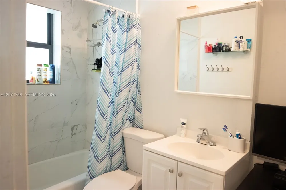 901 NW 33rd Dr Lauderhill, FL 33311
