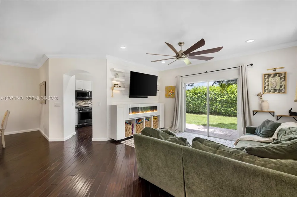4501 Windmill Palm Way #4501 Green Acres, FL 33463