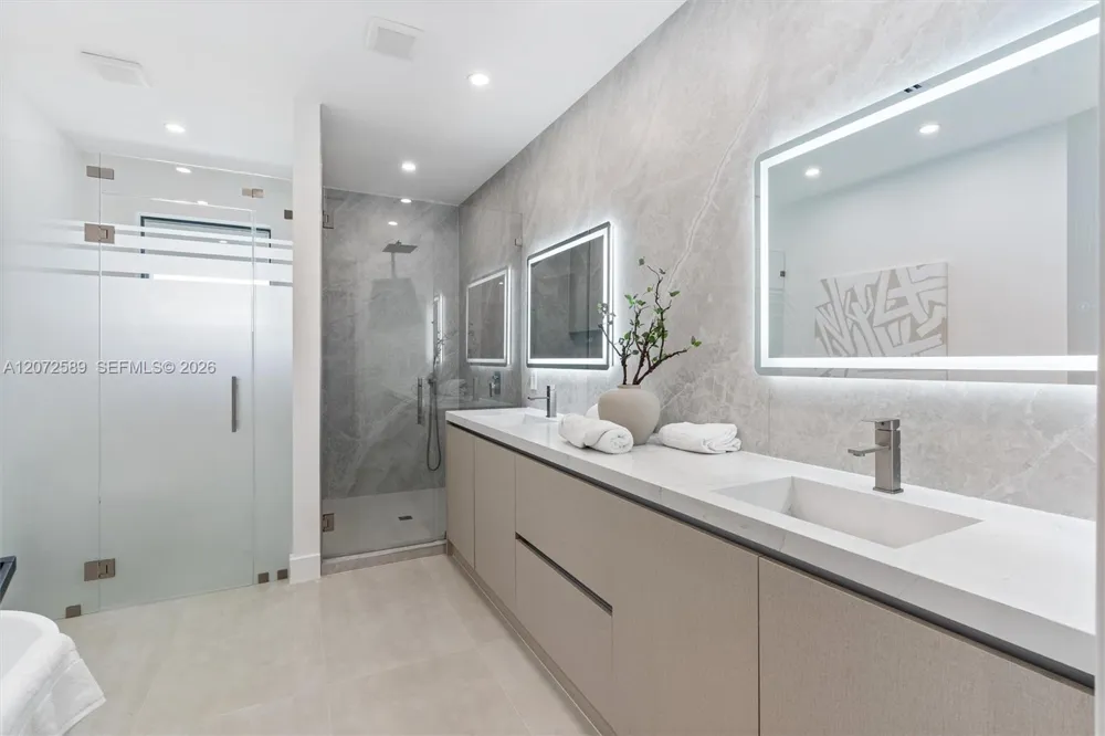 1319 NE 13th Ave #1319 Fort Lauderdale, FL 33304