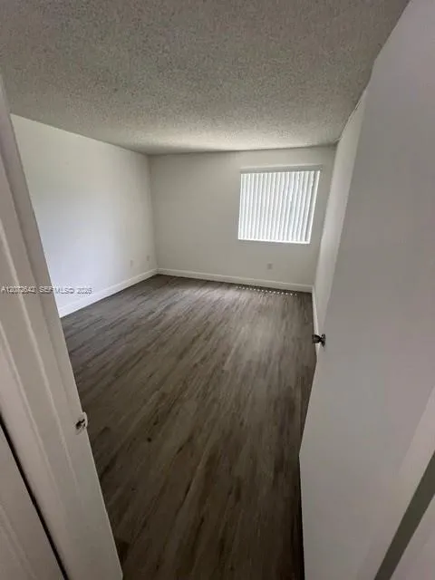 6288 NW 186th St #109 Hialeah, FL 33015
