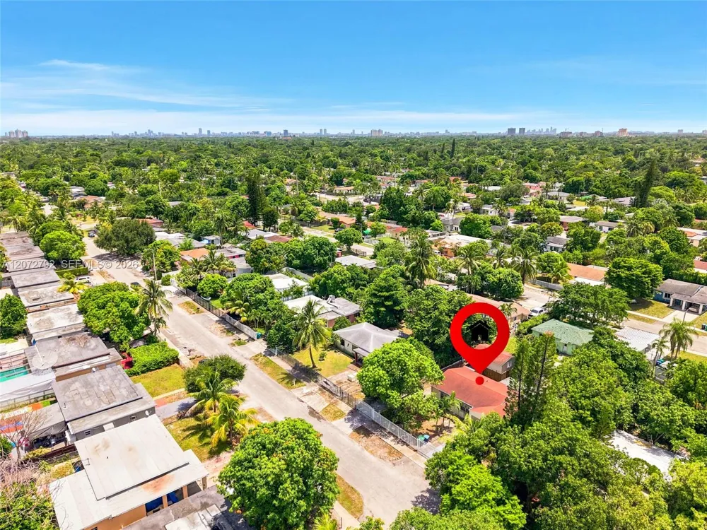 596 NW 109th St #1 Miami, FL 33168
