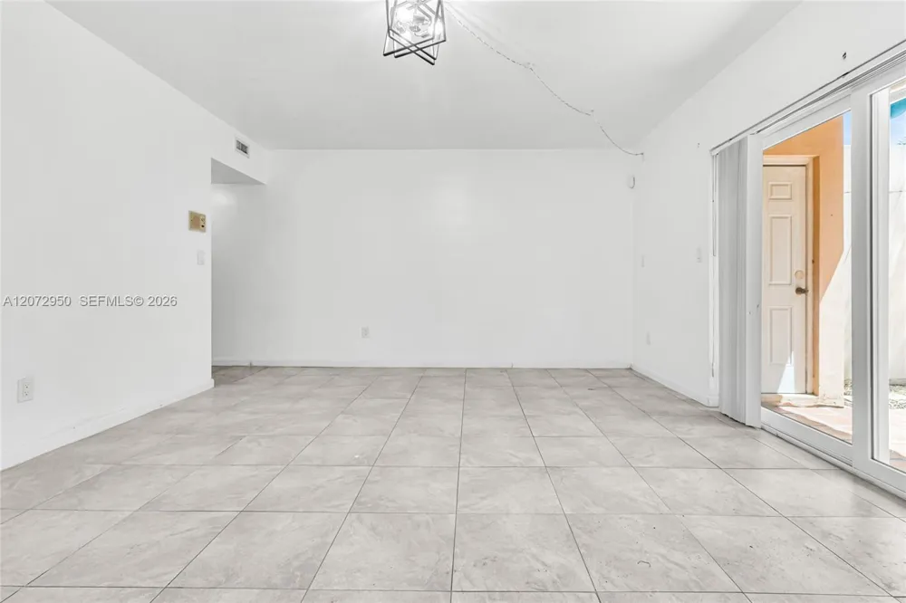 7407 Big Cypress Dr Miami Lakes, FL 33014
