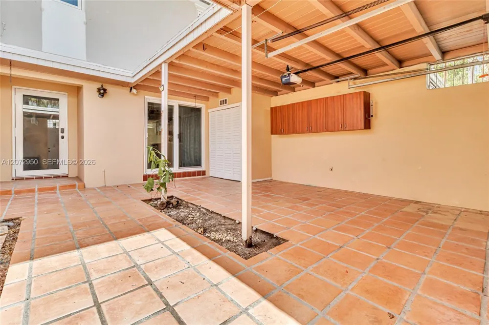 7407 Big Cypress Dr Miami Lakes, FL 33014