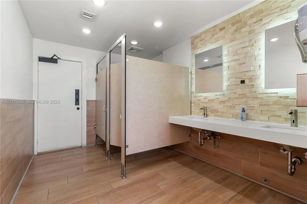 6276 NW 186th ST #305 Hialeah, FL 33015