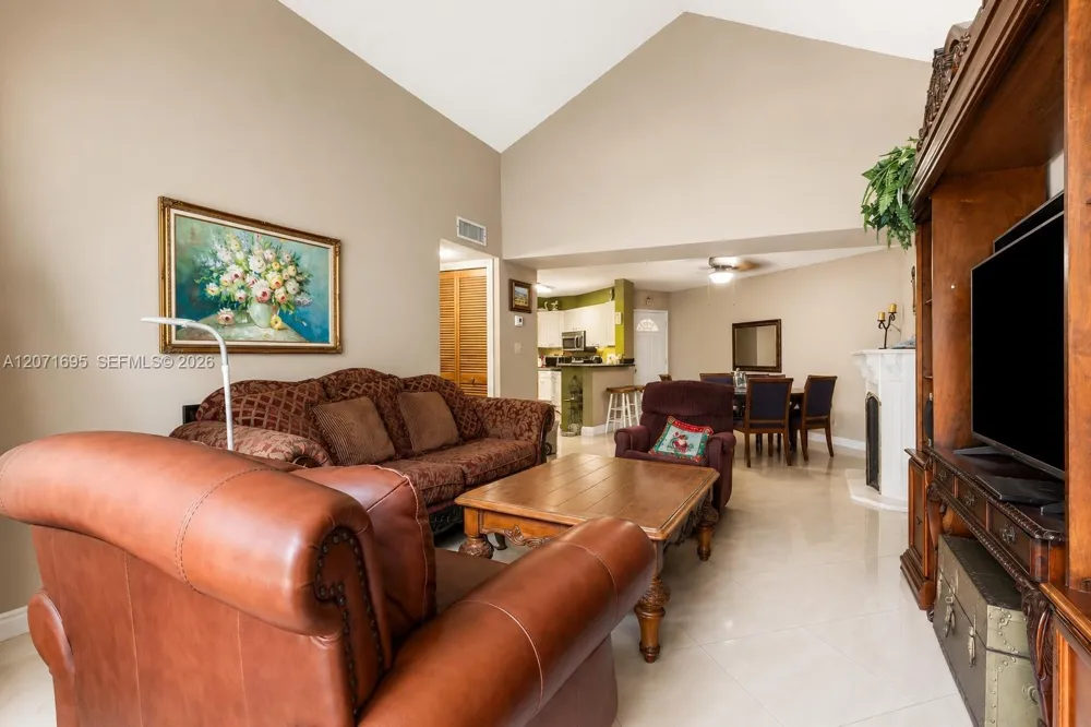 6276 NW 186th ST #305 Hialeah, FL 33015