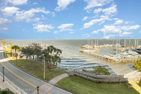15 Indian River Drive #504