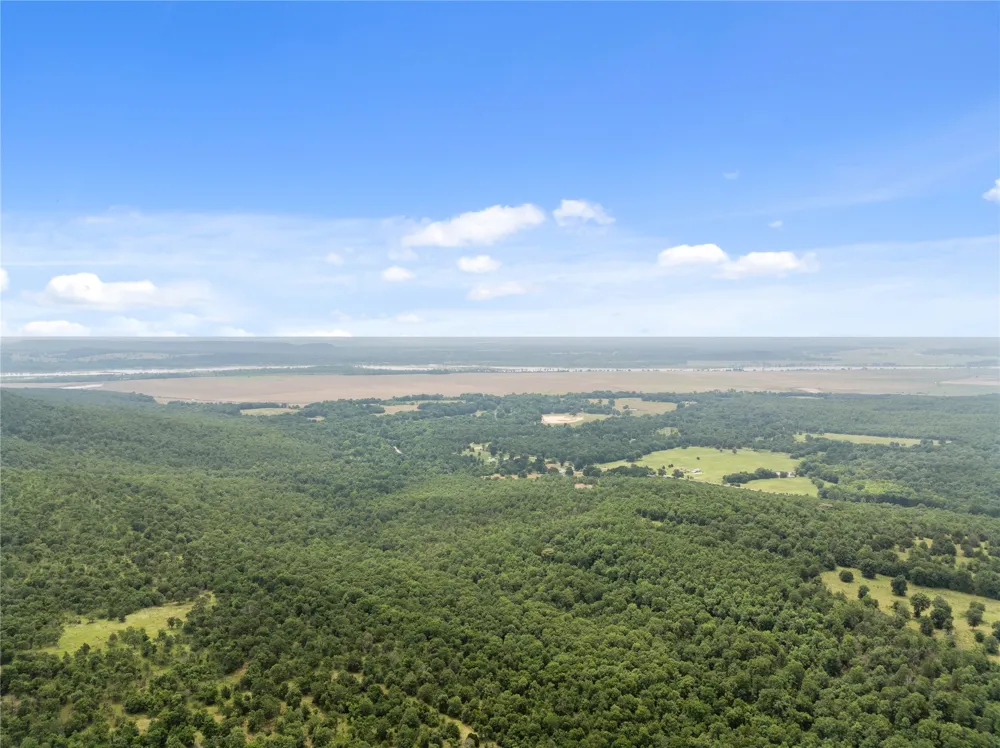 10865 E 258th Street S Porum, OK 74455