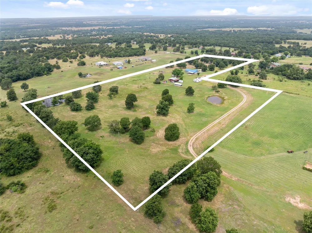 10865 E 258th Street S Porum, OK 74455